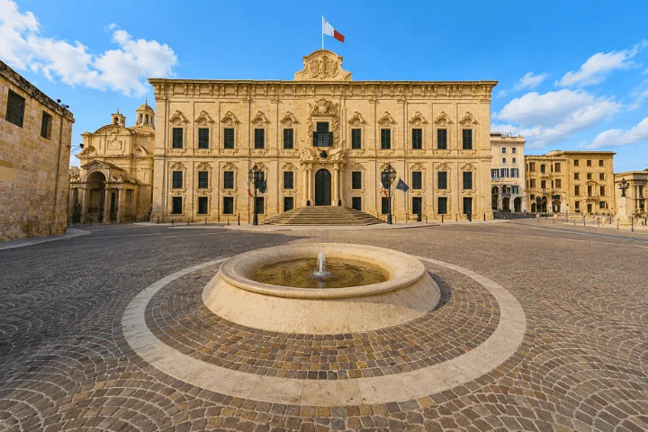 Bild aus der Valletta-Tourgalerie, das veranschaulicht, dass die Stadt mehr als eine Festung war