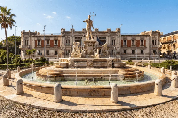 Immagine della galleria del tour di Messina che illustra: La ricostruzione ha creato una città diversa